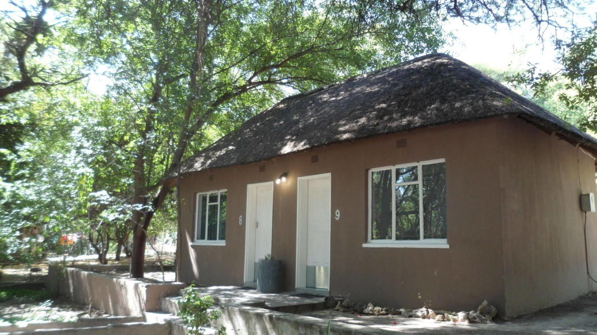 Okavango River Lodge Maun Kültér fotó