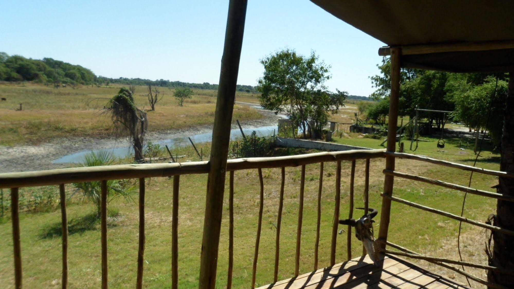 Okavango River Lodge Maun Kültér fotó