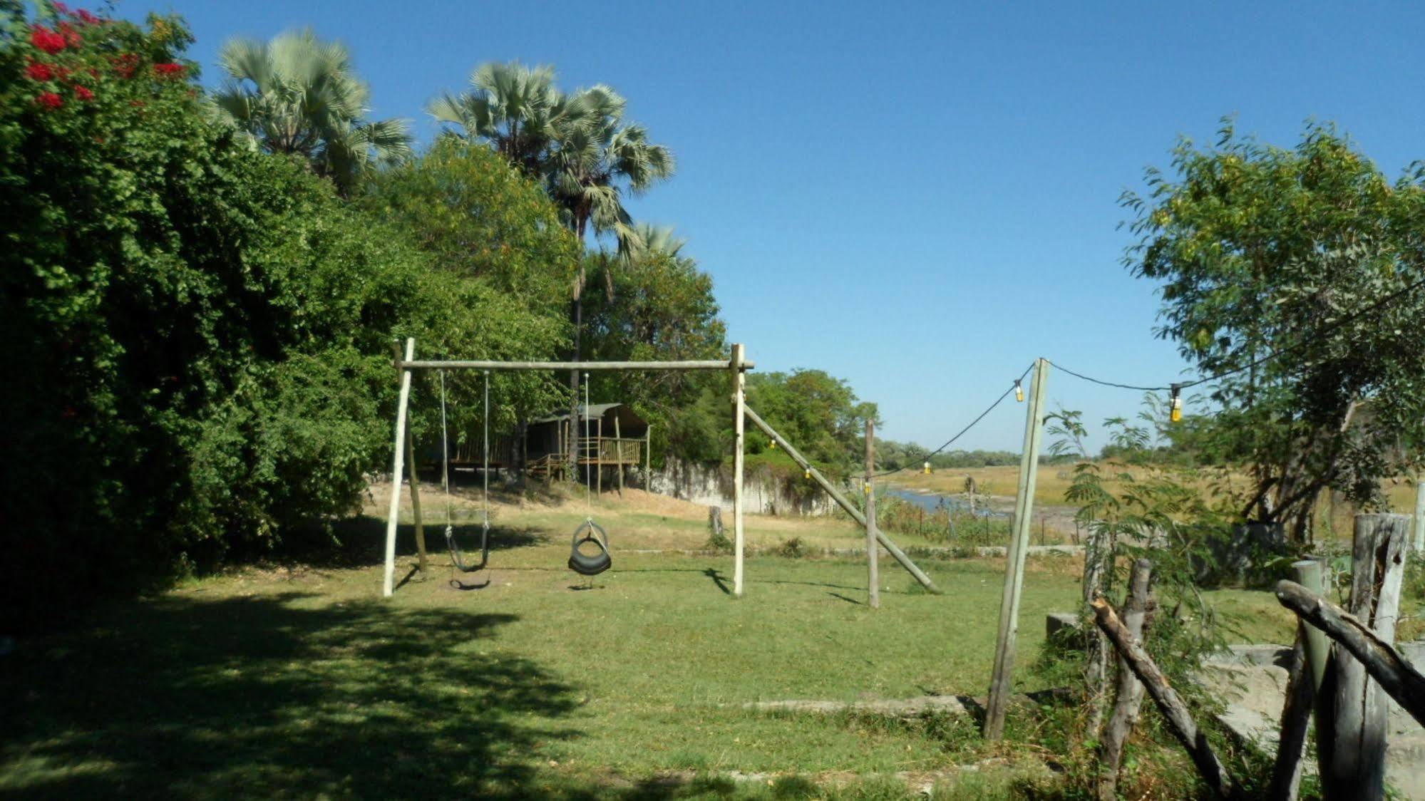 Okavango River Lodge Maun Kültér fotó